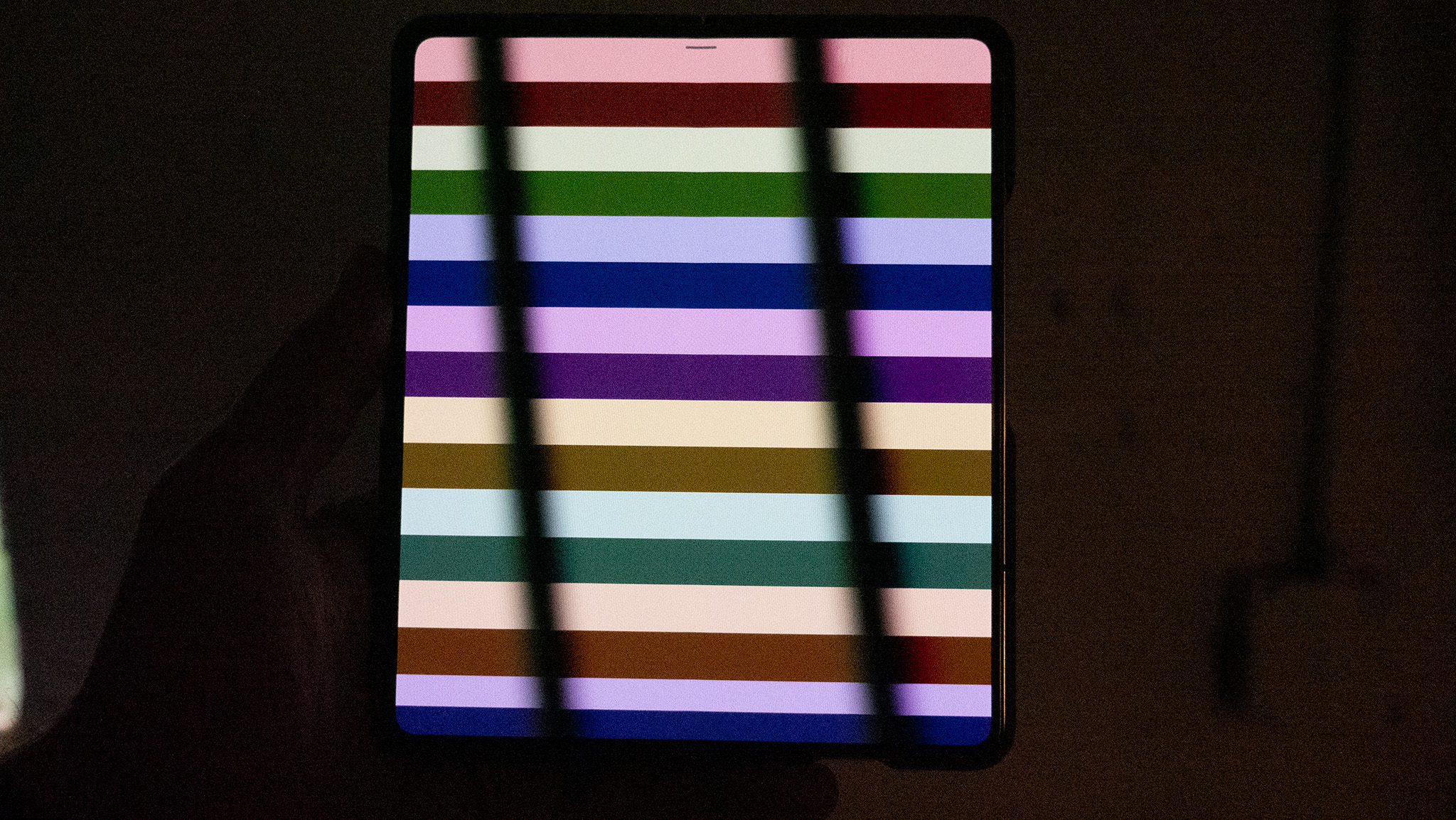 Measuring the flicker rate of each color on the display of the Samsung Galaxy Z Fold 5